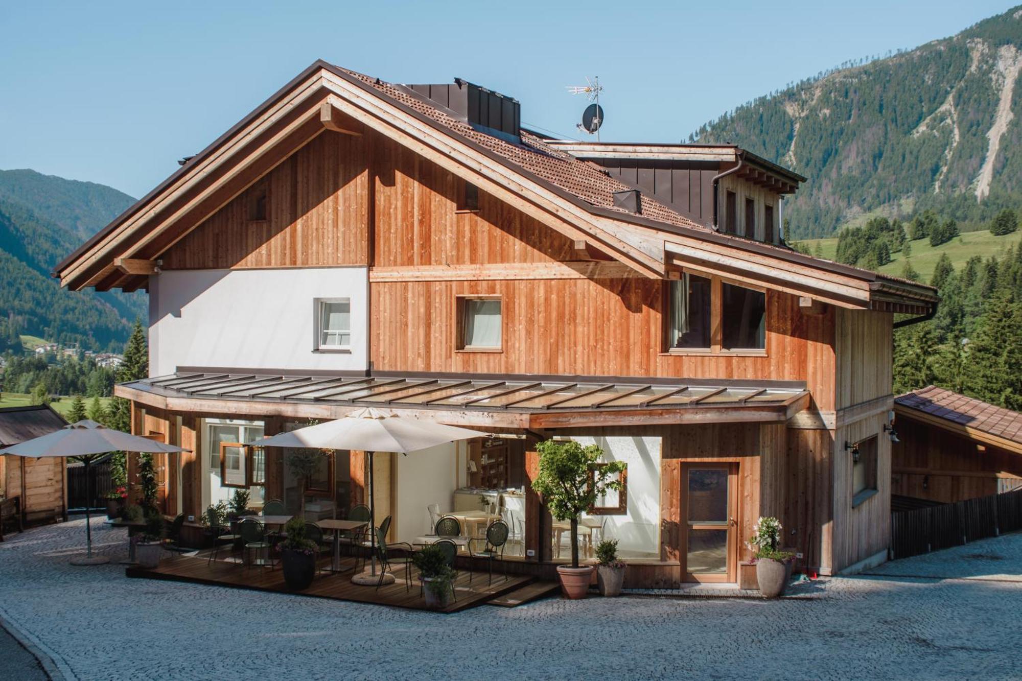 La Lum De Roisc Hotell Soraga Exteriör bild