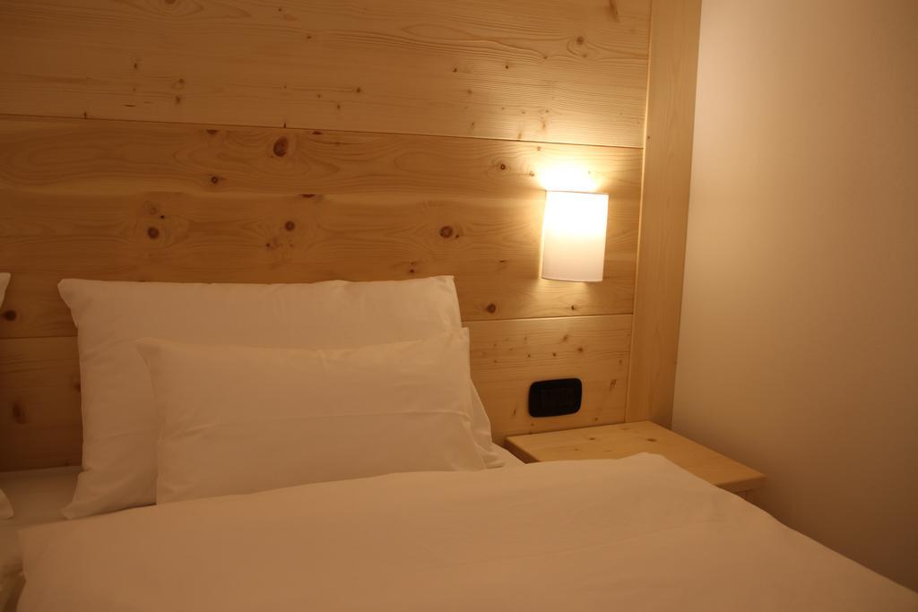 La Lum De Roisc Hotell Soraga Exteriör bild