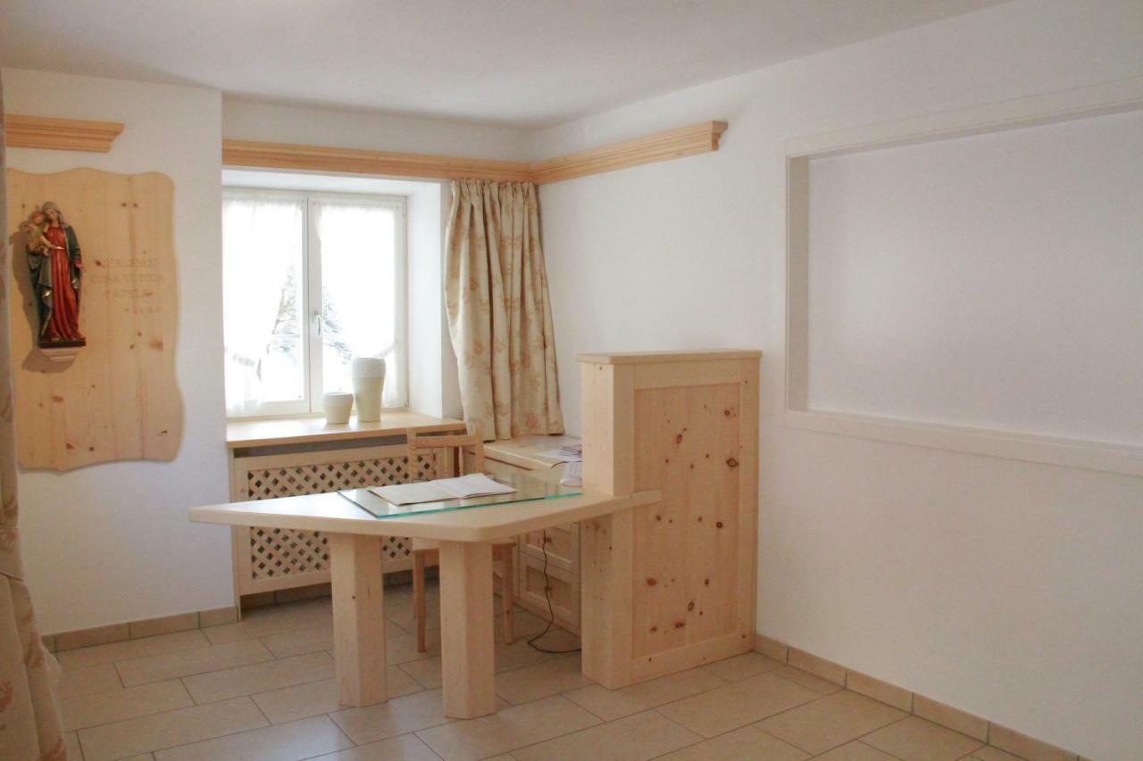 La Lum De Roisc Hotell Soraga Exteriör bild